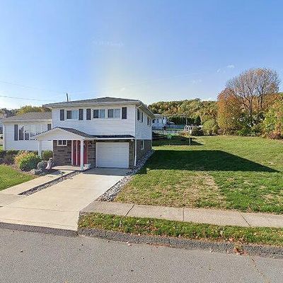 100 Roberts Dr # L17, Olyphant, PA 18447