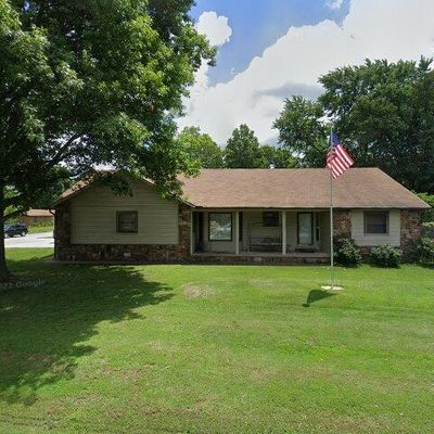 1001 Convair St, Bentonville, AR 72712