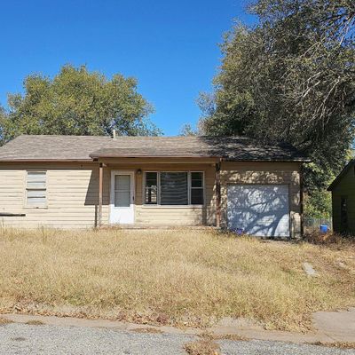 1012 W Elm Ave, Arkansas City, KS 67005