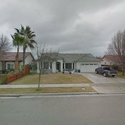 1182 Pine Dr, Lemoore, CA 93245