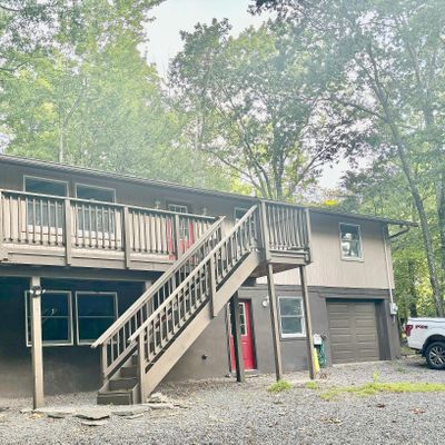 1035 Mustang Road, Lake Ariel, PA 18436