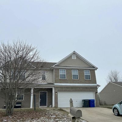 1041 Spring Hill Dr, Kokomo, IN 46902