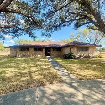 105 Adkins, Refugio, TX 78377