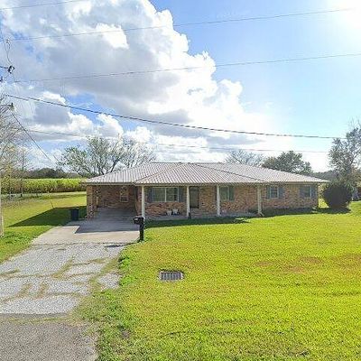 1065 Highway 401, Napoleonville, LA 70390