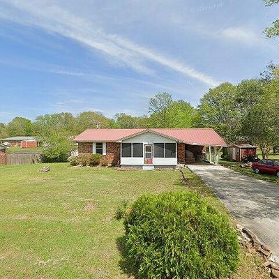 108 Lillian St, Red Bay, AL 35582