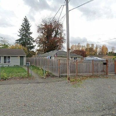 10810 Todd Rd E, Puyallup, WA 98372