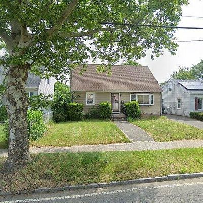 1251 Saint James Ave, Springfield, MA 01104