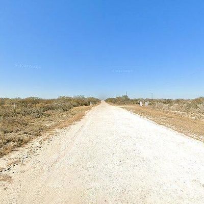 1252 County Road 202, Alice, TX 78332