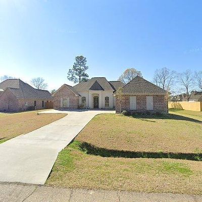 12590 Lakeland Dr, Walker, LA 70785