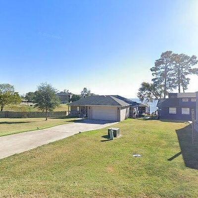 129 Lakeshore Dr, Onalaska, TX 77360