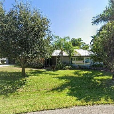 1338 Woodmere Ln, Fort Myers, FL 33919