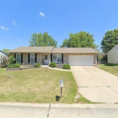 1353 Half Moon Dr, O Fallon, MO 63366