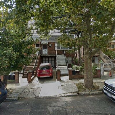 11954 26 Th Ave, Flushing, NY 11354