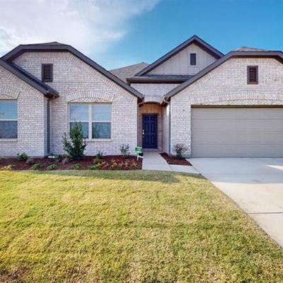 120 Northampton Drive, Justin, TX 76247