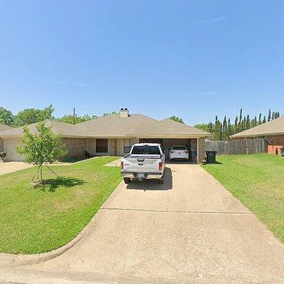 1206 Lindsey Ln, Cleburne, TX 76033