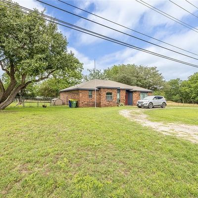 1207 Water St, Gonzales, TX 78629