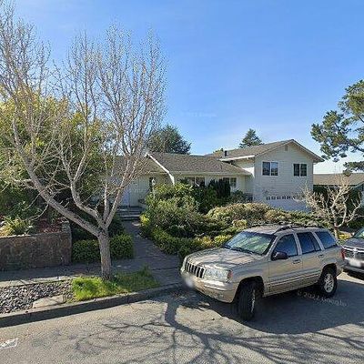 122 San Marino Dr, San Rafael, CA 94901