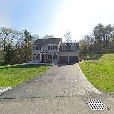 15 Daisy Ln, Wynantskill, NY 12198