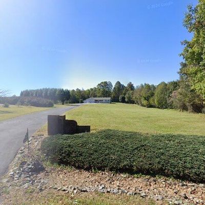 1505 Varnie Rd, Yadkinville, NC 27055