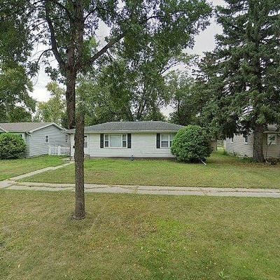 1511 14 Th Ave S, Grand Forks, ND 58201