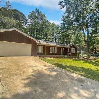 1548 Hidden Hills Pkwy, Stone Mountain, GA 30088