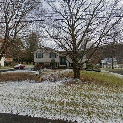 14 Longview Rd, Newton, NJ 07860