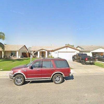 1414 Engelberg Dr, Bakersfield, CA 93307