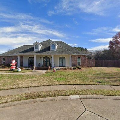 1705 Emberly Oaks Ct, Alexandria, LA 71301