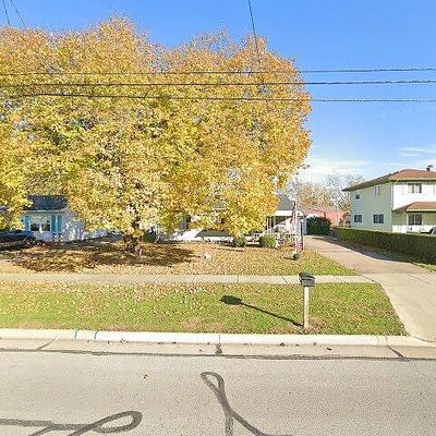 1728 Mills St, Sandusky, OH 44870