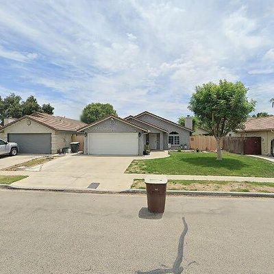 1831 Henshaw Ave, Tulare, CA 93274