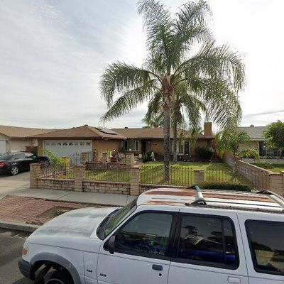 16035 Hawthorne Ave, Fontana, CA 92335