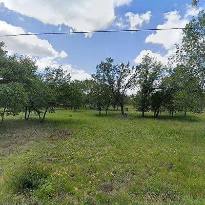 1636 County Road 770, Natalia, TX 78059