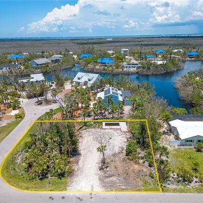 1653 Bunting Ln, Sanibel, FL 33957