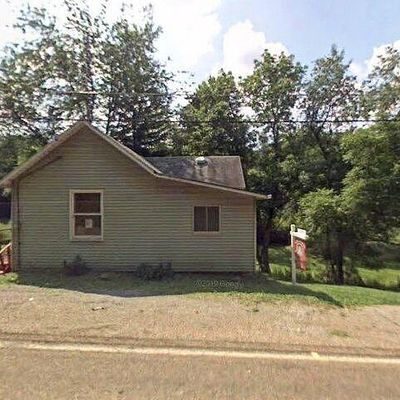 1696 Mercer Rd, Ellwood City, PA 16117