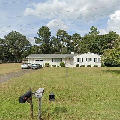 203 A Connie Cir, Goldsboro, NC 27530