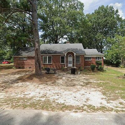 205 Briggs Ave, Hodges, SC 29653