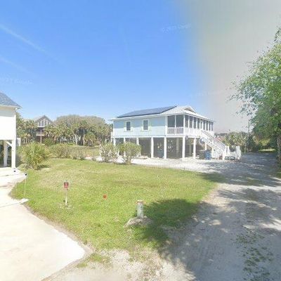 206 Harrelson St, Edisto Island, SC 29438