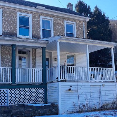 210 W Bacon St, Pottsville, PA 17901