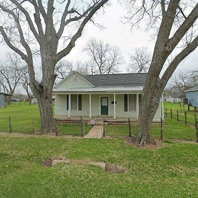 21039 Armstrong County Dr, Glen Flora, TX 77443