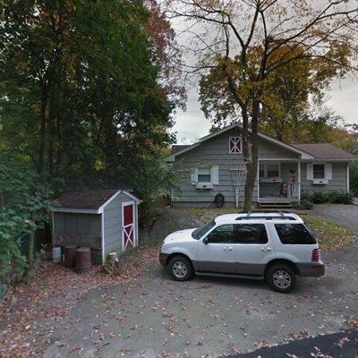 23 Oak St, Haskell, NJ 07420