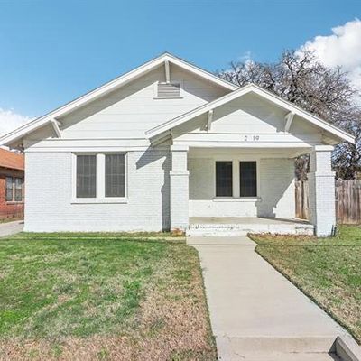 2319 Dell St, Fort Worth, TX 76111