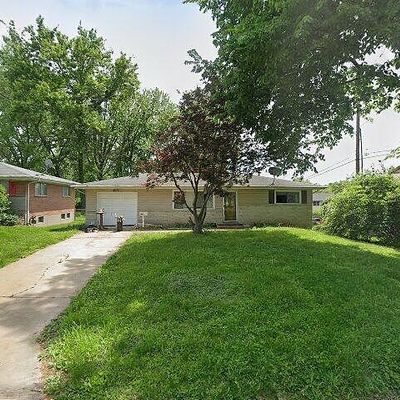 240 Calbreath Ct, Florissant, MO 63031