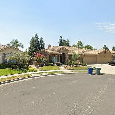 244 Goshen Ave, Clovis, CA 93611