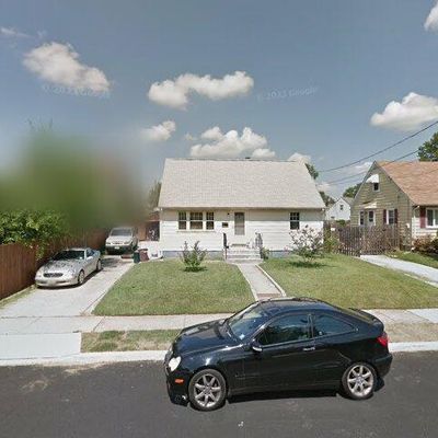 22 Wolf Dr, Trenton, NJ 08610