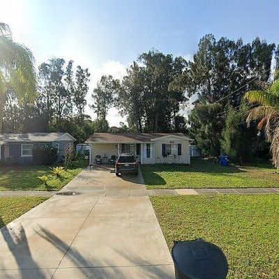 220 83 Rd Ave Ne, Saint Petersburg, FL 33702