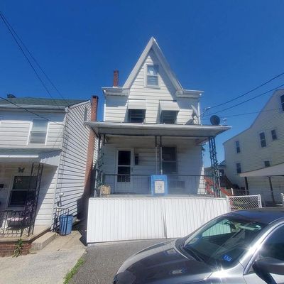 223 Broad St, Saint Clair, PA 17970