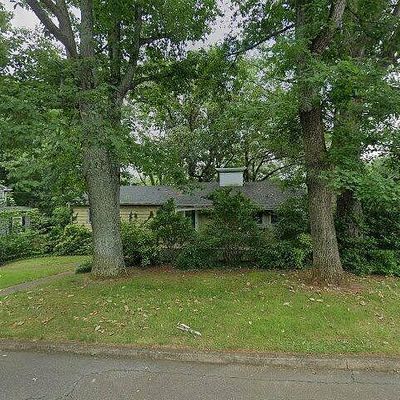 223 W Park Dr, Morganton, NC 28655