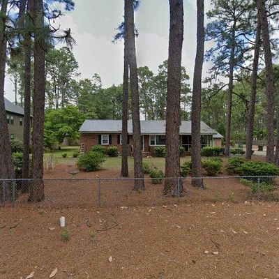 272 Thorne Rd, Pinehurst, NC 28374