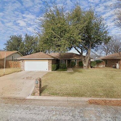 2734 Broken Bough Trl, Abilene, TX 79606