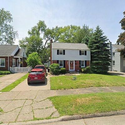 2814 Oakwood St, Erie, PA 16508